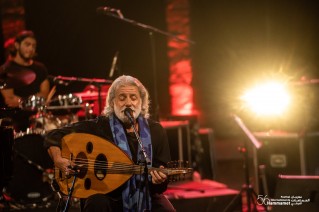 « Mahmoud, Marcel et Moi » de Marcel Khalifé et Bachar Mar-Khalifé (Liban) sur la scène du Festival International de Hammamet.
