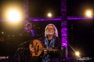 « Mahmoud, Marcel et Moi » de Marcel Khalifé et Bachar Mar-Khalifé (Liban) sur la scène du Festival International de Hammamet.