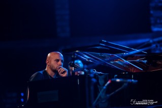 « Mahmoud, Marcel et Moi » de Marcel Khalifé et Bachar Mar-Khalifé (Liban) sur la scène du Festival International de Hammamet.